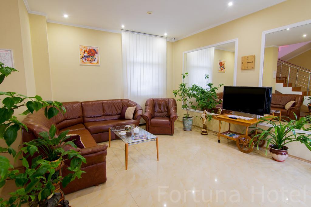 Fortuna Hotel Chisinau Luaran gambar
