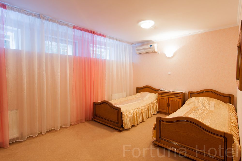 Fortuna Hotel Chisinau Luaran gambar