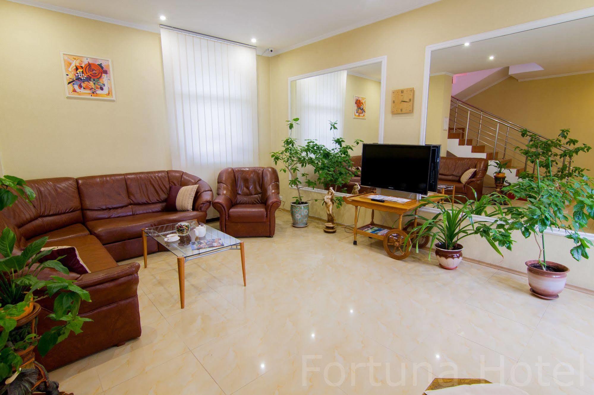 Fortuna Hotel Chisinau Luaran gambar