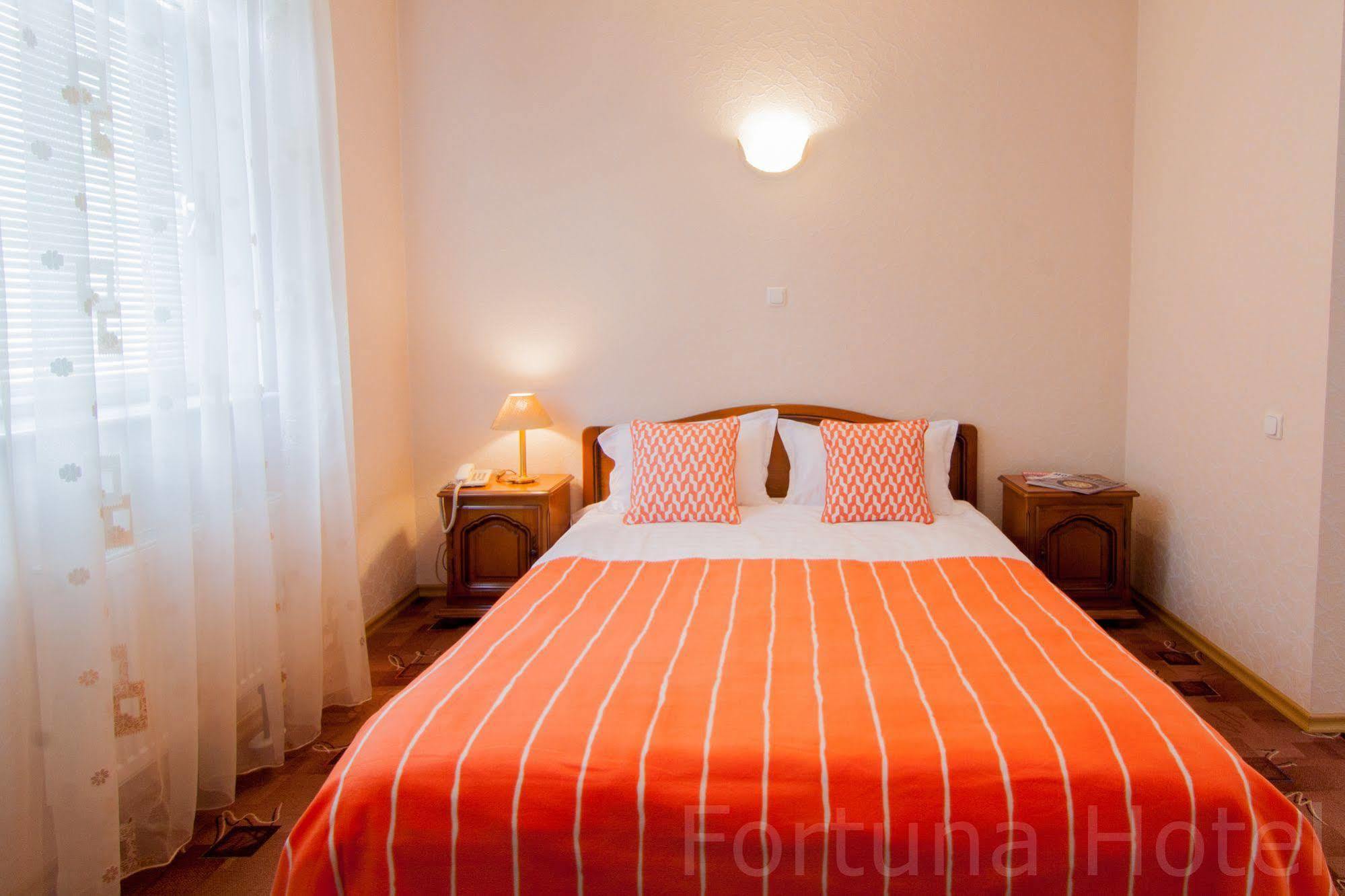 Fortuna Hotel Chisinau Luaran gambar