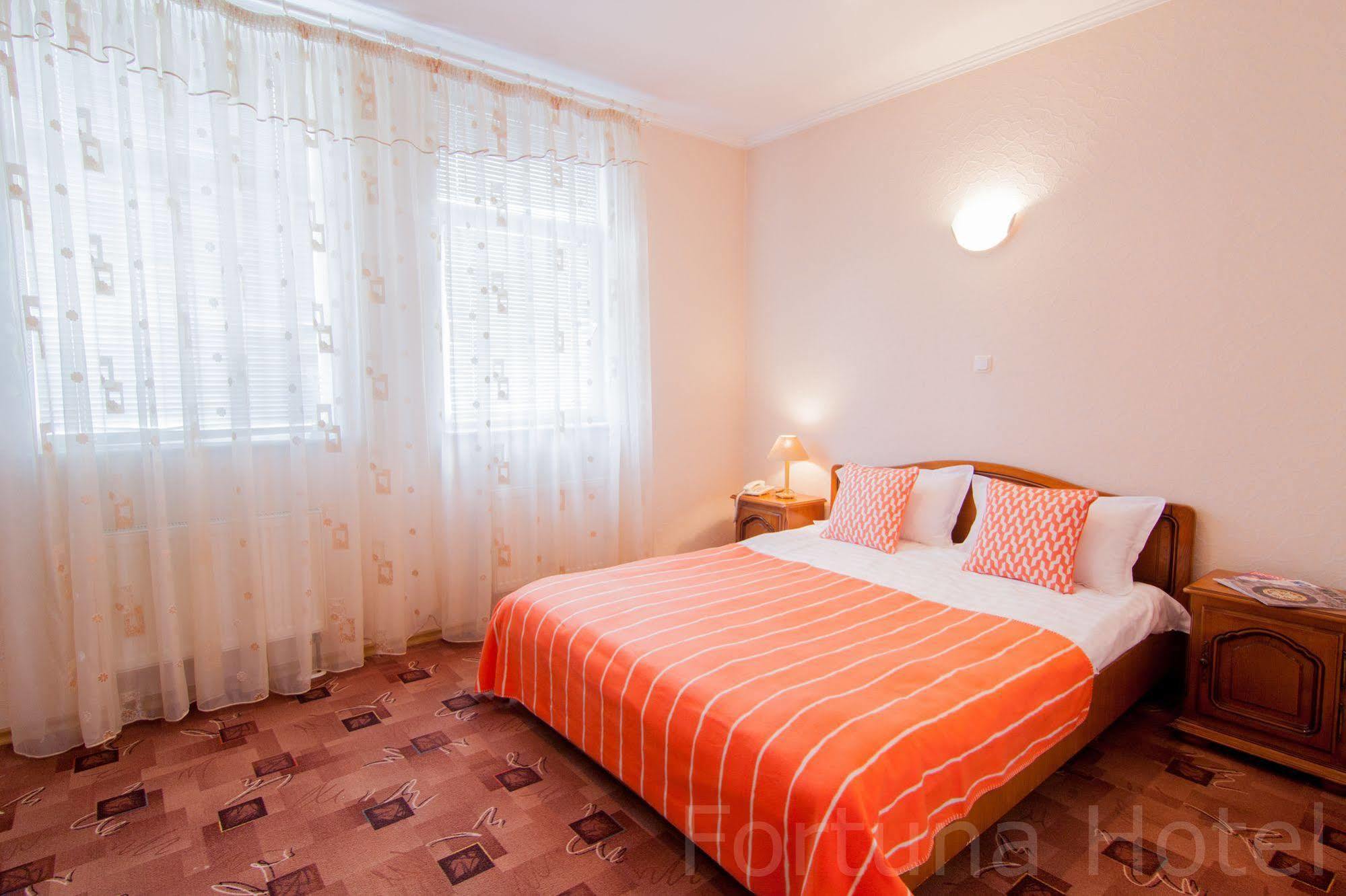 Fortuna Hotel Chisinau Luaran gambar