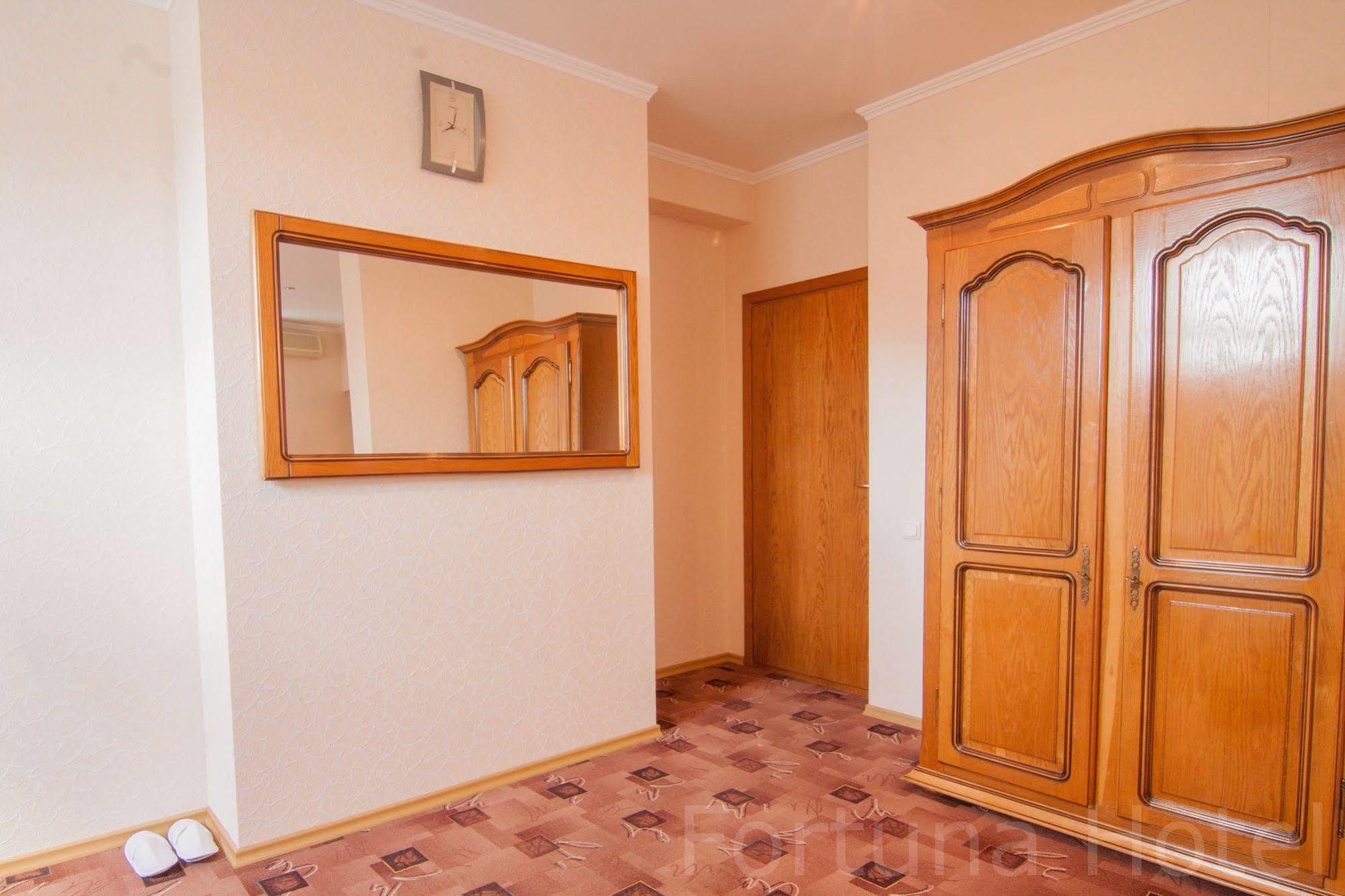 Fortuna Hotel Chisinau Luaran gambar