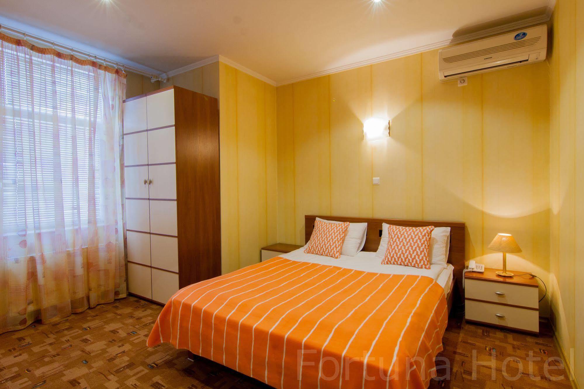 Fortuna Hotel Chisinau Luaran gambar