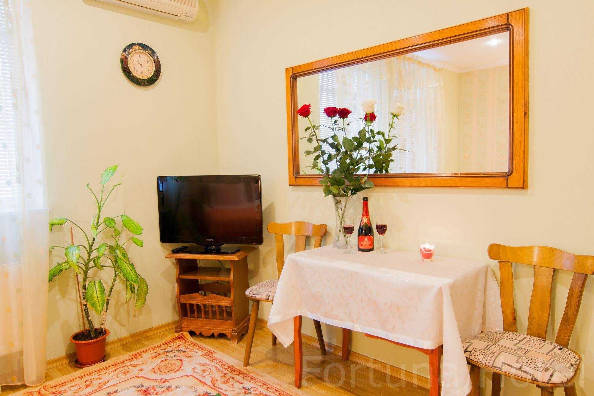 Fortuna Hotel Chisinau Luaran gambar